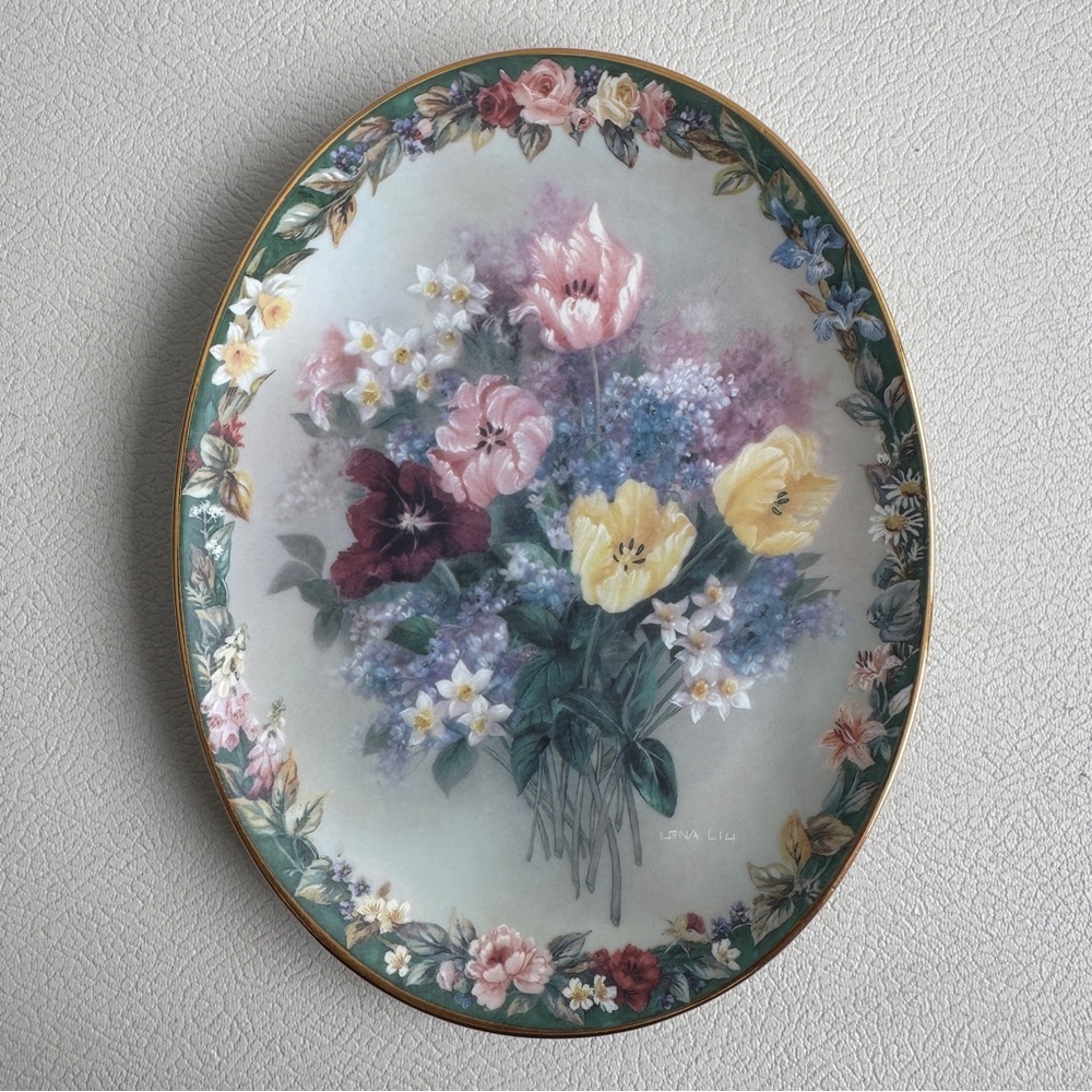 Vintage 1997 Lena Liu “Honored” The Bradford Exchange Decorative Plate